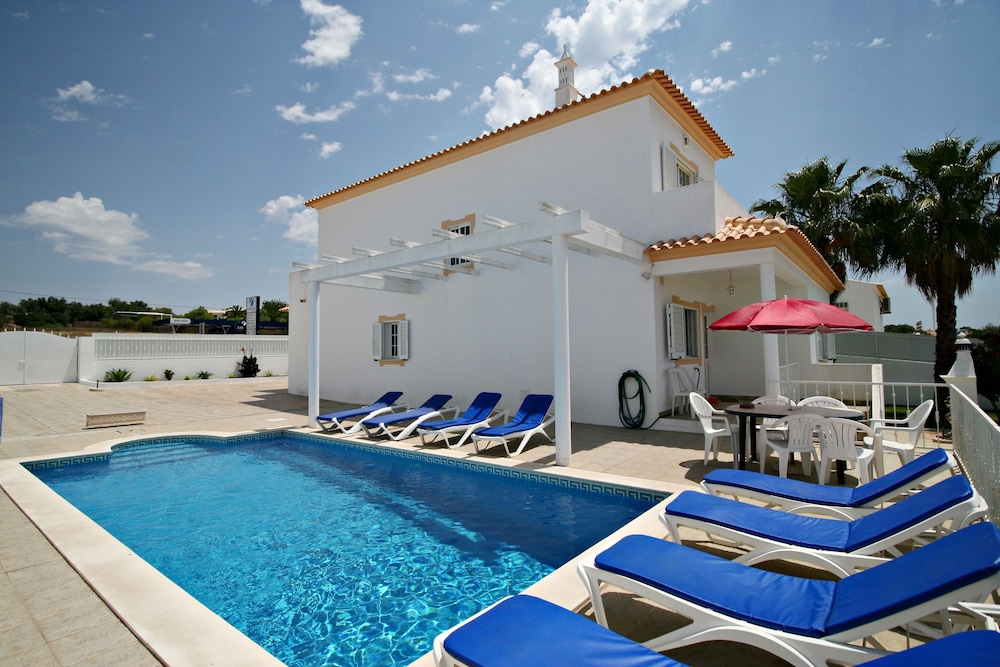 Villas2Go2 Parra 8 in Albufeira, Portugal