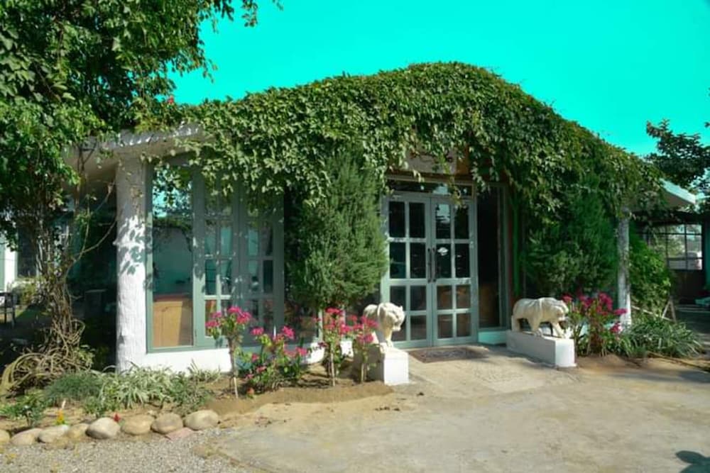 Dudhwa Jungle Lore — hotel in Palia Kalan