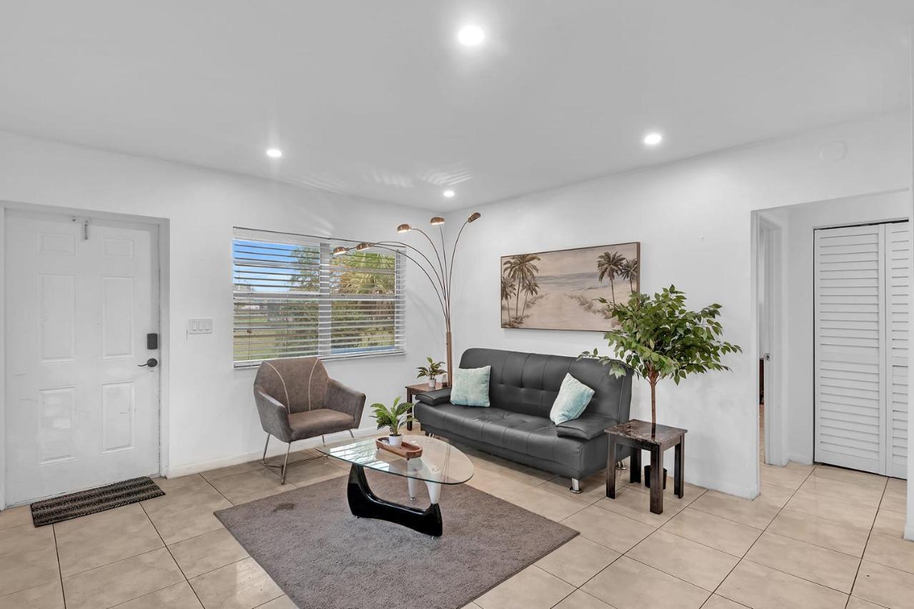 2 Bedroom House Minutes from Beach and Casino - photo 5