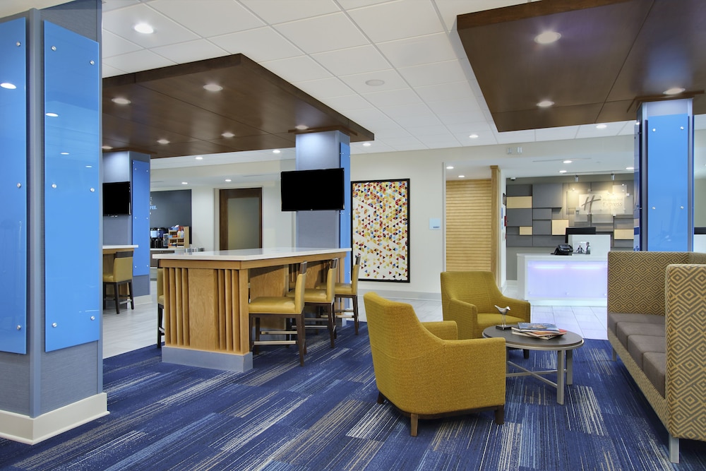 Holiday Inn Express & Suites Lake Charles South Casino Area by IHG - photo 113