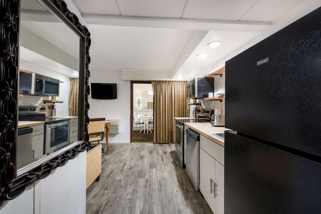 Revel Hotel Minot SureStay Collection by Best Western - photo 17