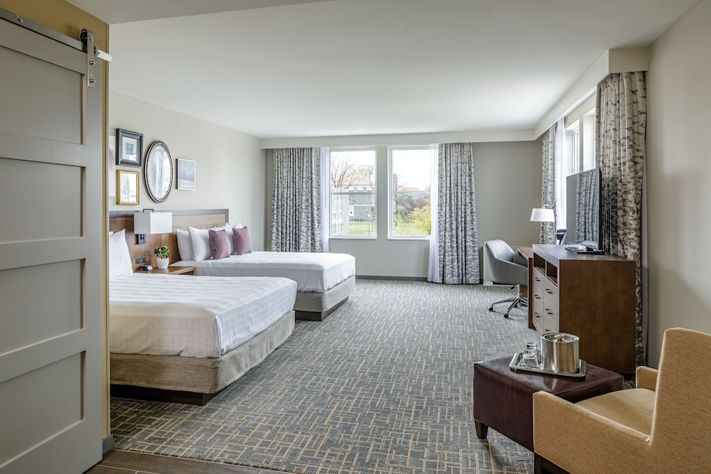 Hotel Madison & Shenandoah Conference Ctr - photo 12