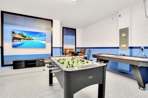 Upstay 9BR Disney Retreat w Pool BBQ & Hot Tub - photo 16