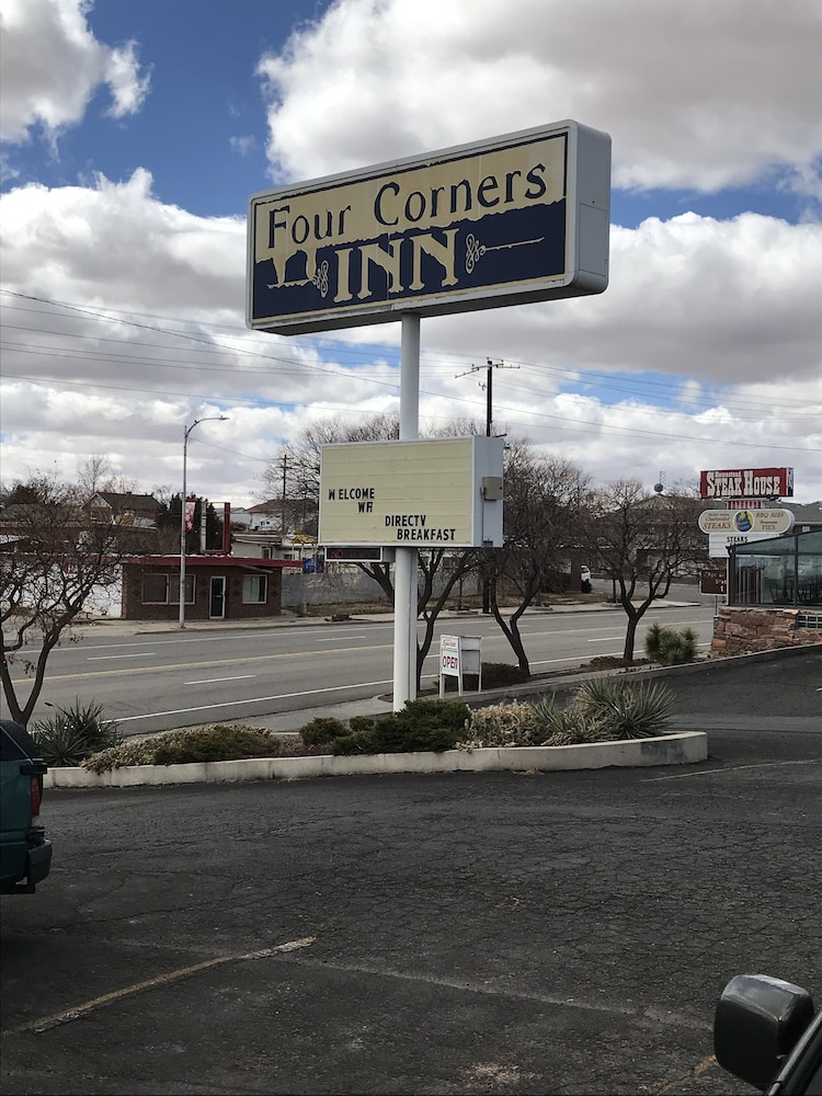 Four Corners Inn - photo 26