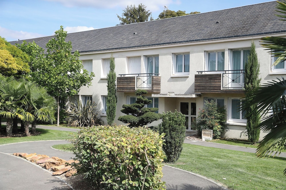 Les Hameaux De Beauval in Saint-Aignan, France
