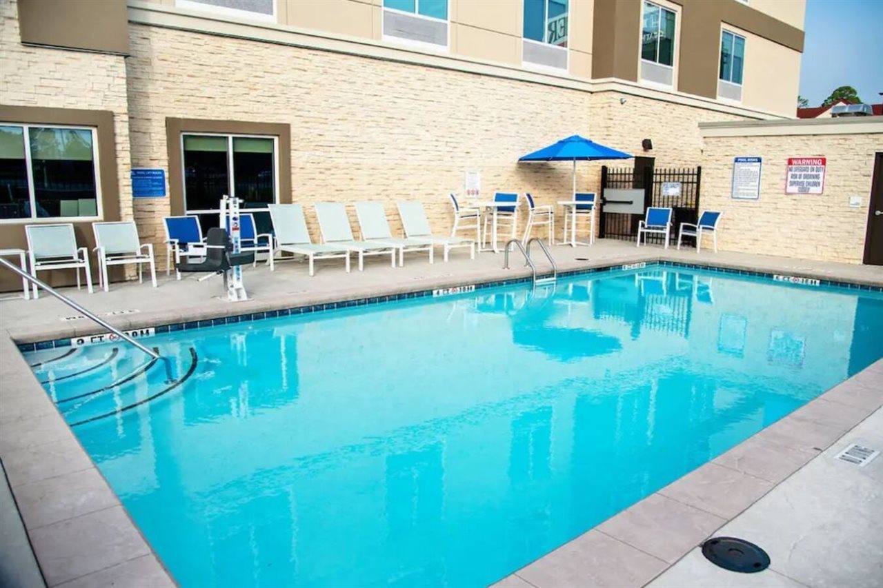 Holiday Inn Hotel & Suites Savannah Airport Pooler - photo 9