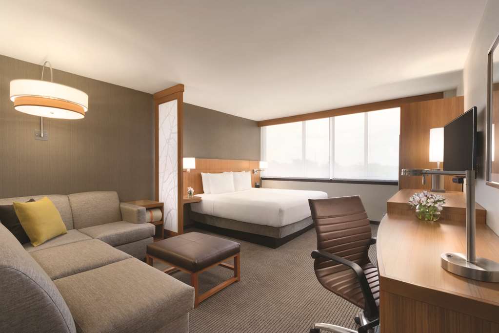 Hyatt Place Chicago O'Hare Airport - photo 6
