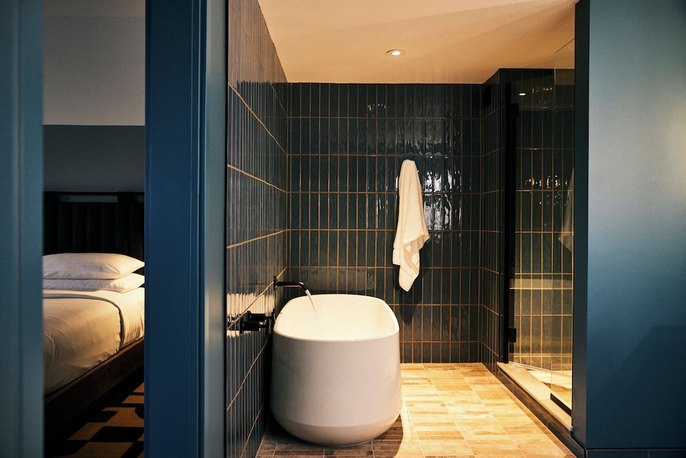 The Junto Hotel - photo 112