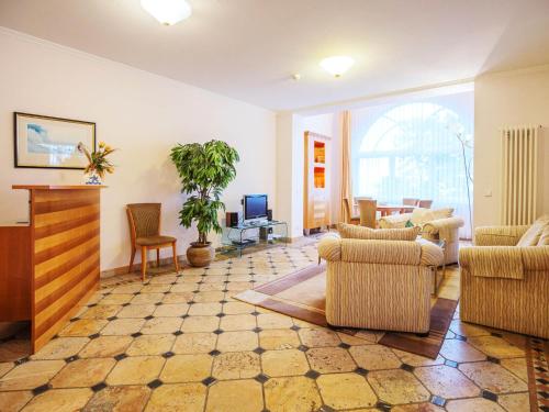Strandvillen Binz Ferienwohnung mit Meerblick und 2 Schlafzimmern SV 559 — 4-Star Luxury Hotel in Ostseebad Binz, Germany