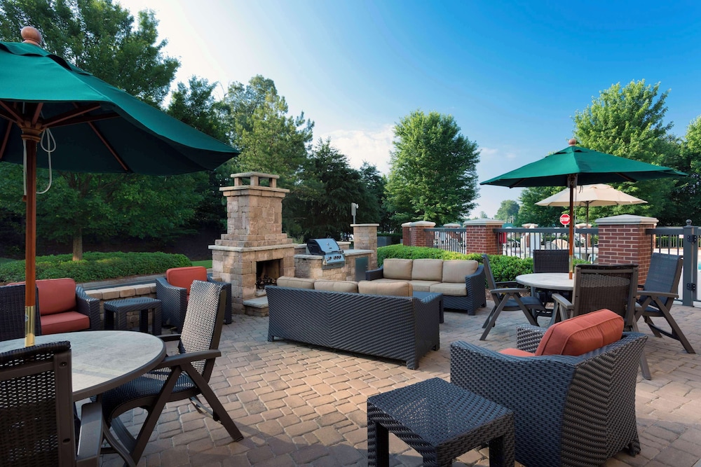 Hampton Inn Charlotte Belmont at Montcross - photo 32