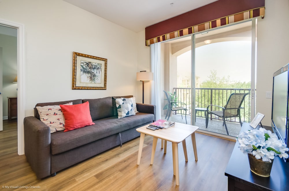 Sun Kissed - carbon neutral hotel in Orlando
