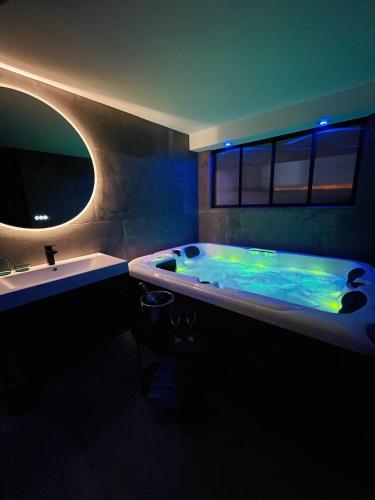 Spa & vue Mer Les A de Bandol — 4-Star Luxury Hotel in Bandol, France