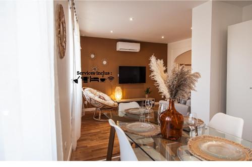 L’exotique Gare Centre Tout Equipe Climatise Linges Fournis in Chateauroux, France