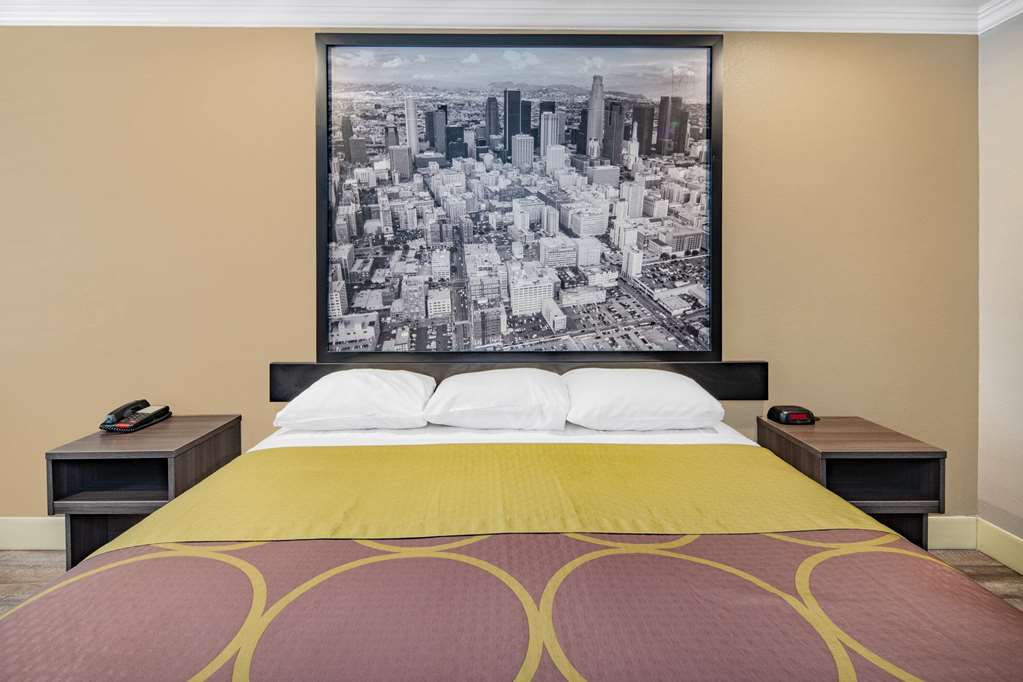 Super 8 by Wyndham North Hollywood - photo 23