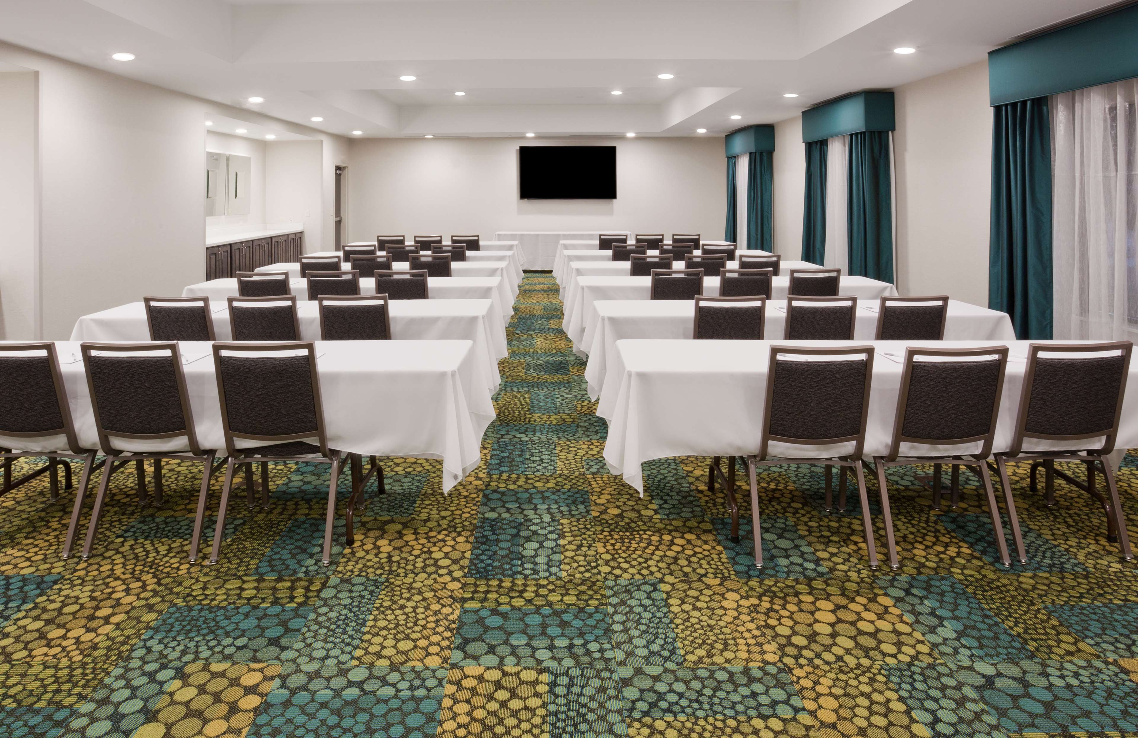 Hampton Inn & Suites Sioux City South - photo 18