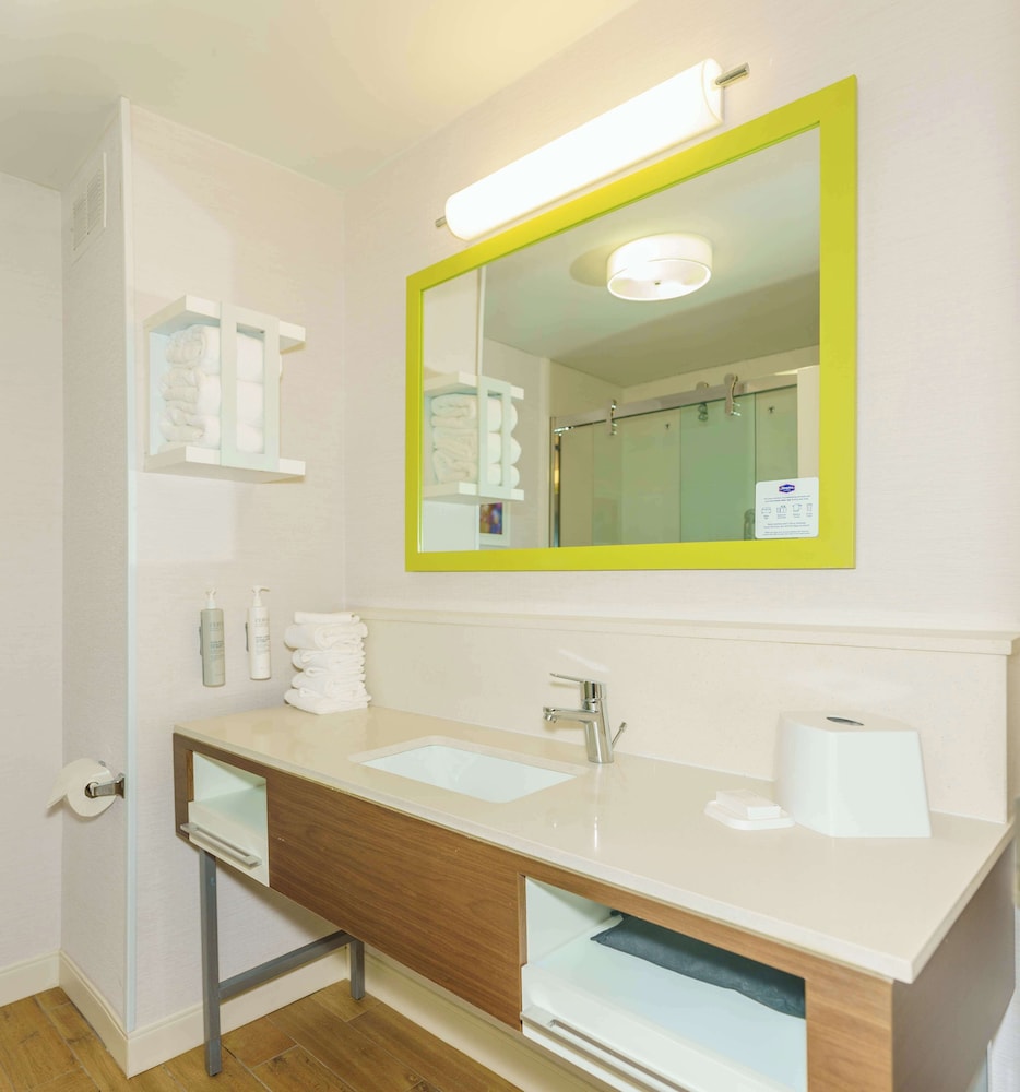Hampton Inn Hutchinson - photo 49