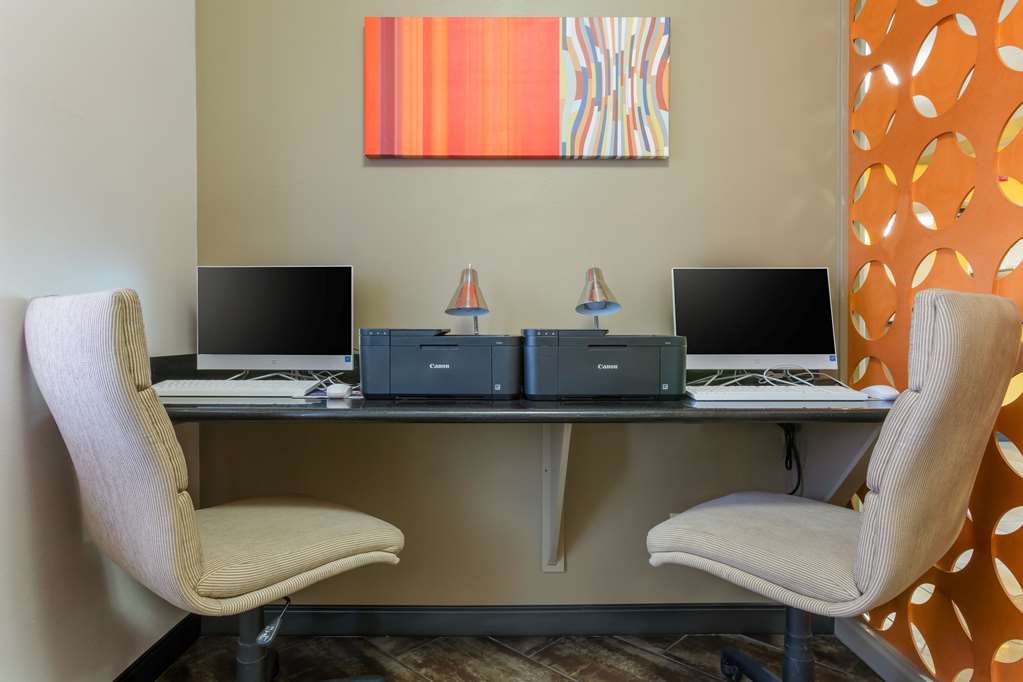 Best Western Plus The Four Corners Inn - photo 7