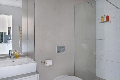 Margot Luxury apartment City Ocean & Mountain views