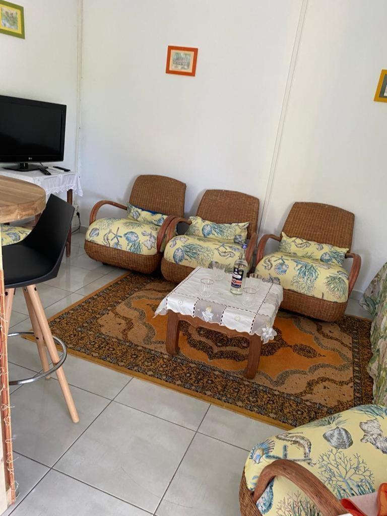 Coquillages Des Iles Et Ti Sicrier in Le Moule, Guadeloupe