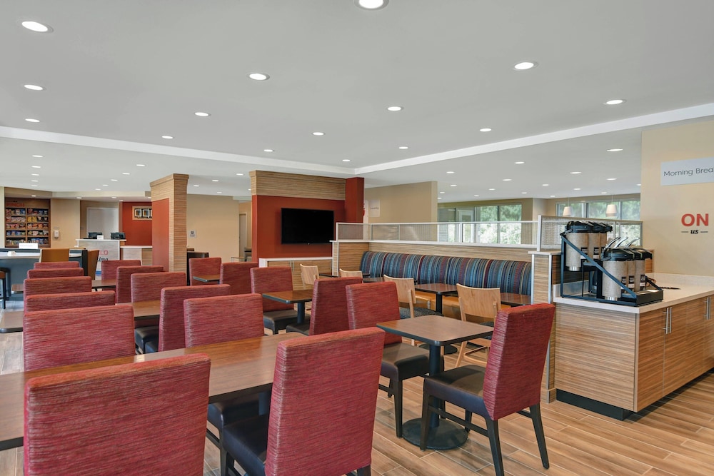 TownePlace Suites by Marriott Lima - photo 38