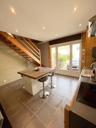 La Petite Maisonnette in Unknown City, France