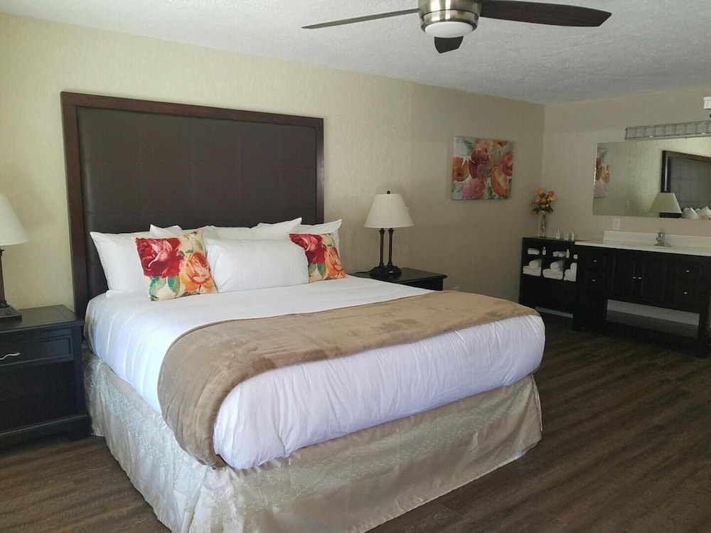 The Waldport Inn - photo 7