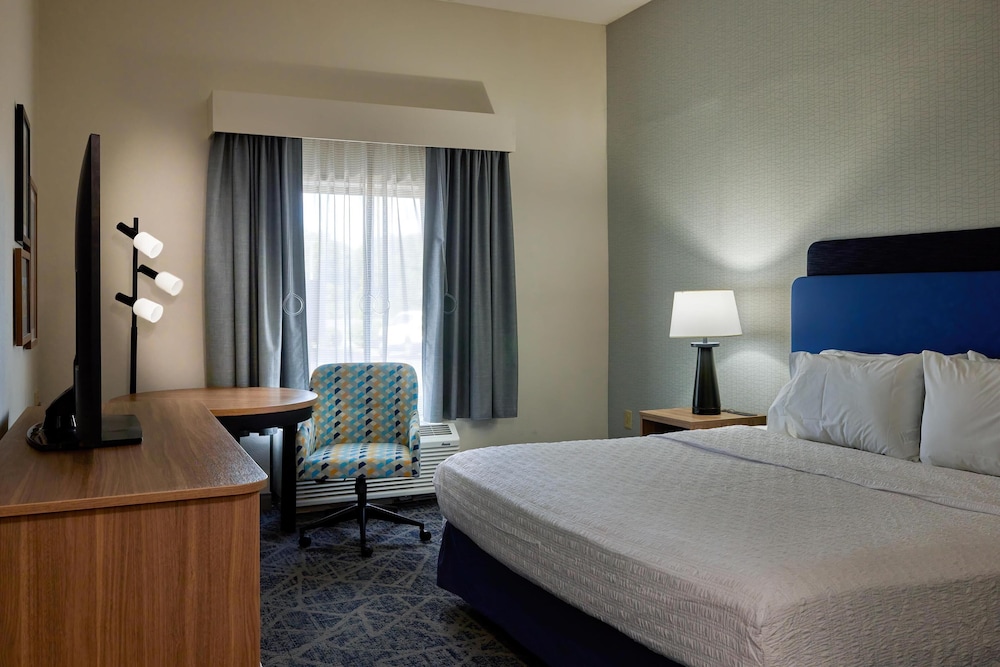 Hampton Inn & Suites Radcliff Fort Knox - photo 25