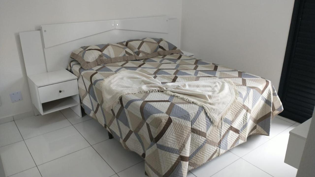Flat São Vicente 5 minutos da praia — 4-Star Luxury Hotel in Sao Vicente, Brasil