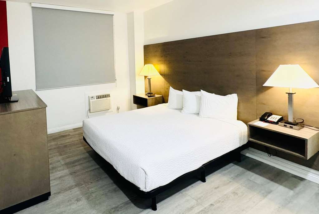 Ramada by Wyndham San Diego Airport - photo 34
