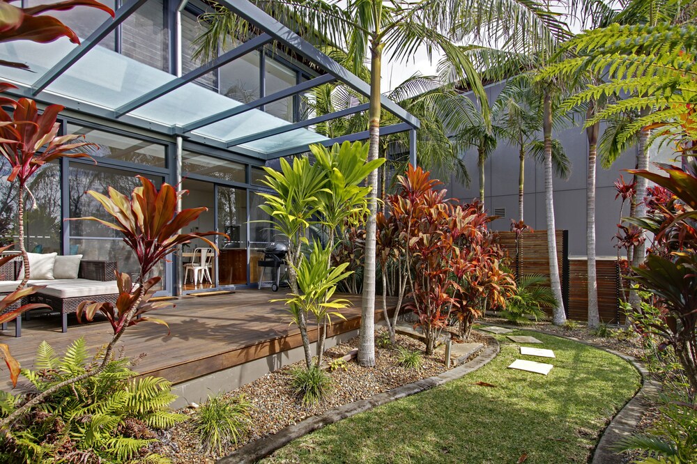 Ocean View @ Kiah — 4-Star Luxury Hotel in Byron Bay, Australia