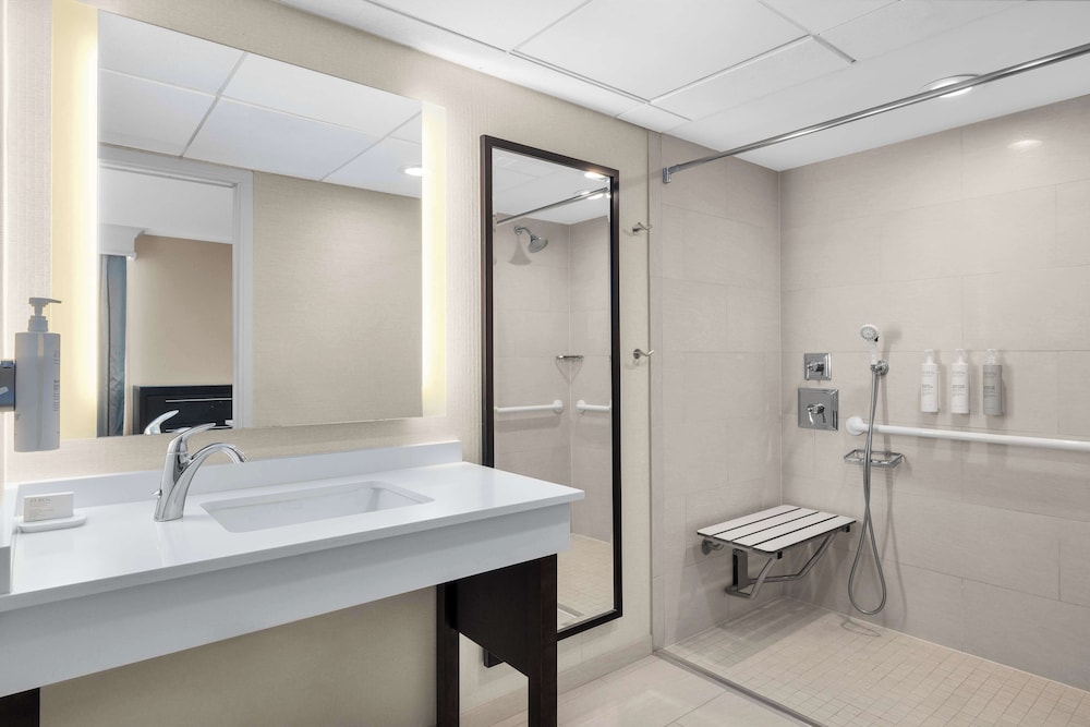 Hampton Inn & Suites Downers Grove Chicago - photo 28