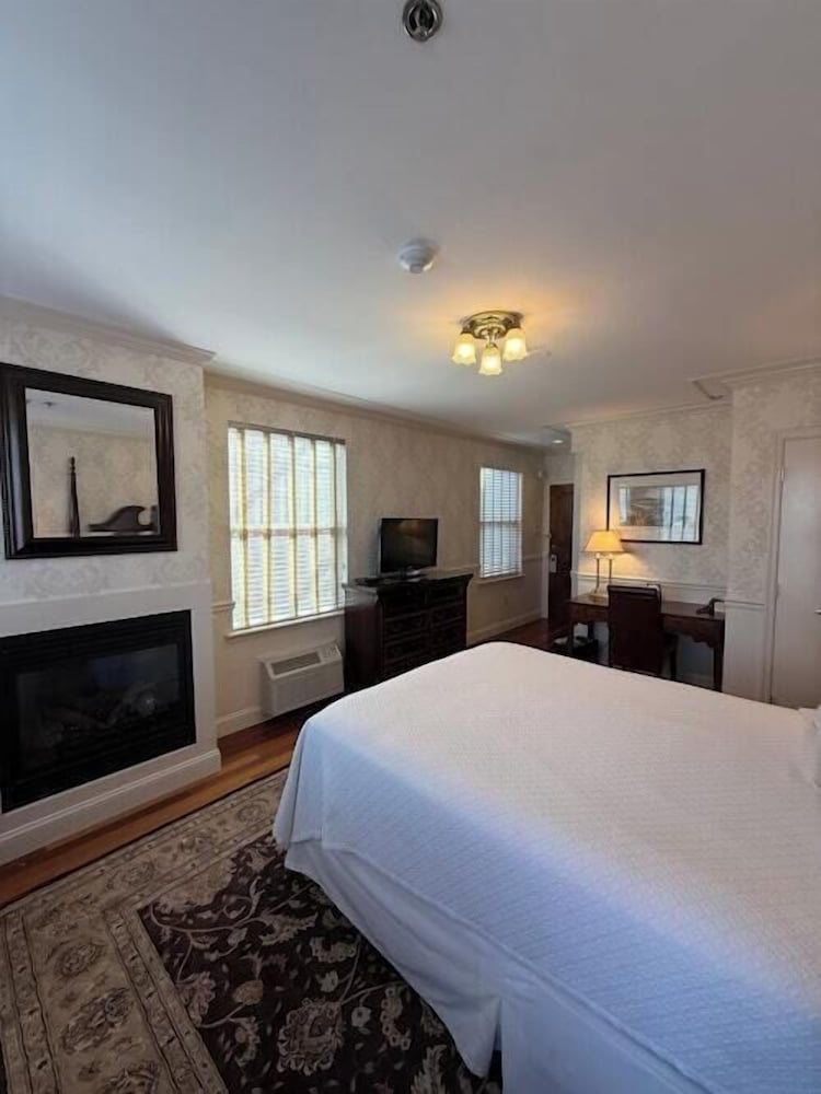 Penn's View Hotel - photo 49