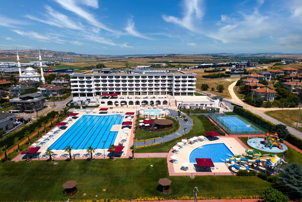 Ramada Plaza By Wyndham Silivri - carbon neutral hotel in Silivri