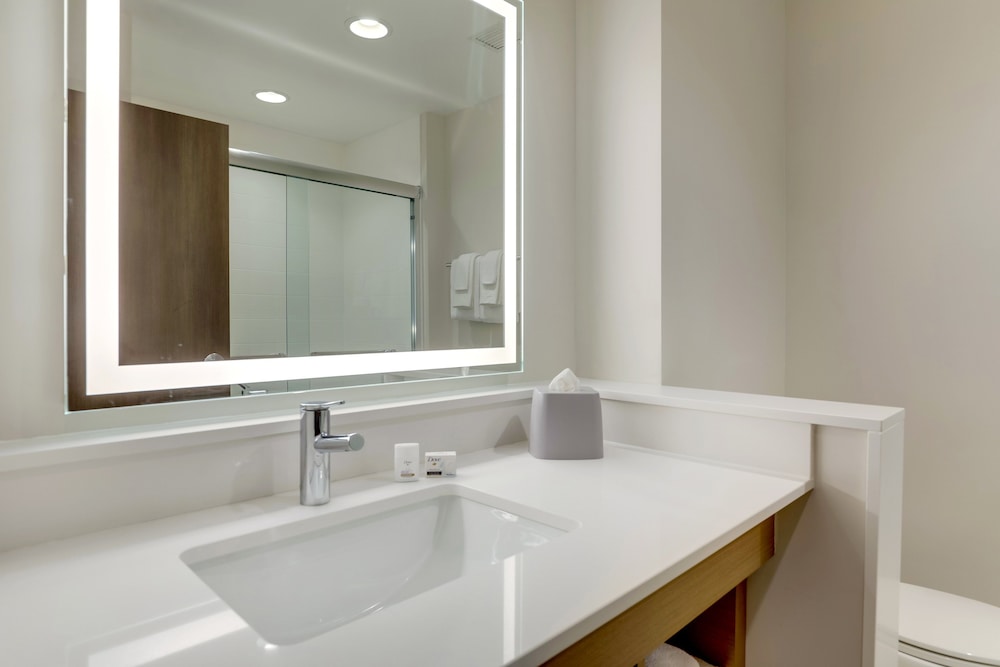 Holiday Inn Express Holly Springs Raleigh Area by IHG - photo 28