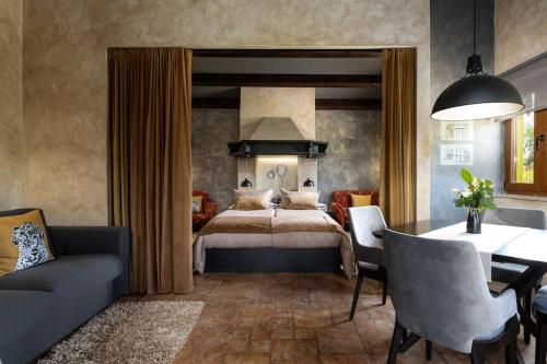 Apartman Ela Vi — 4-Star Luxury Hotel in Krsan, Croatia