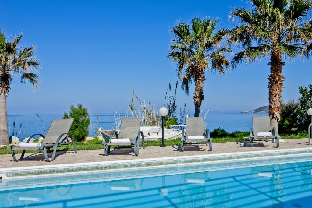 Kallinousa Beach Villa
