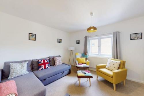 4 bedroom family home on Piccadilly line — 4-Star Luxury Hotel in London, United Kingdom