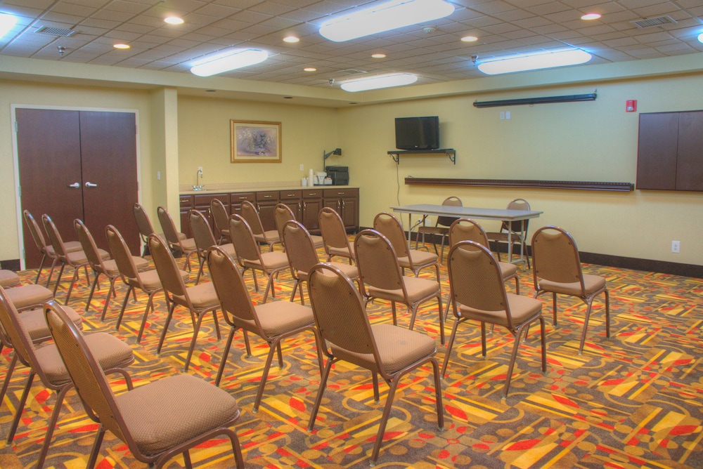 Wingate by Wyndham Steubenville - photo 27