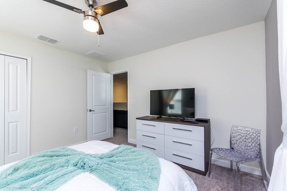 1686 Champions Gate 8 Bedroom Resort Villa Kissimmee - photo 6