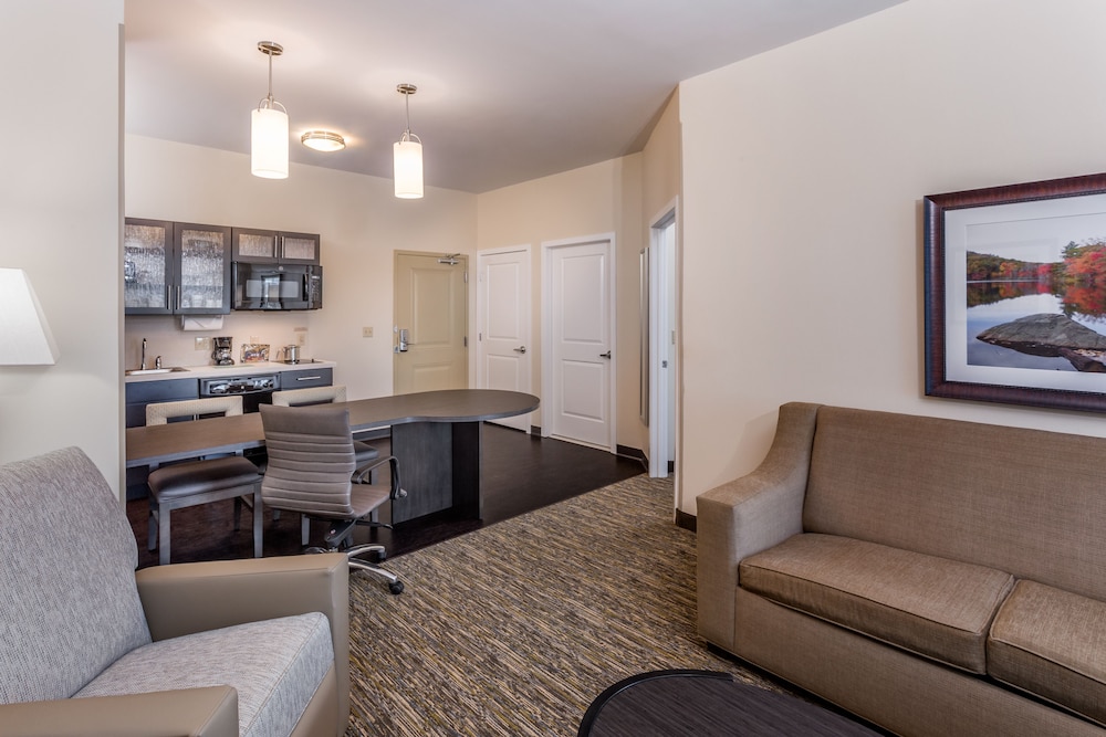 Candlewood Suites Bethlehem South by IHG - photo 6
