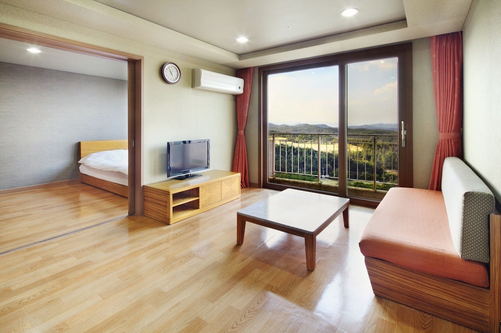 Hanwha Resort Gyeongju — 4-Star Luxury Hotel in Gyeongju, South Korea