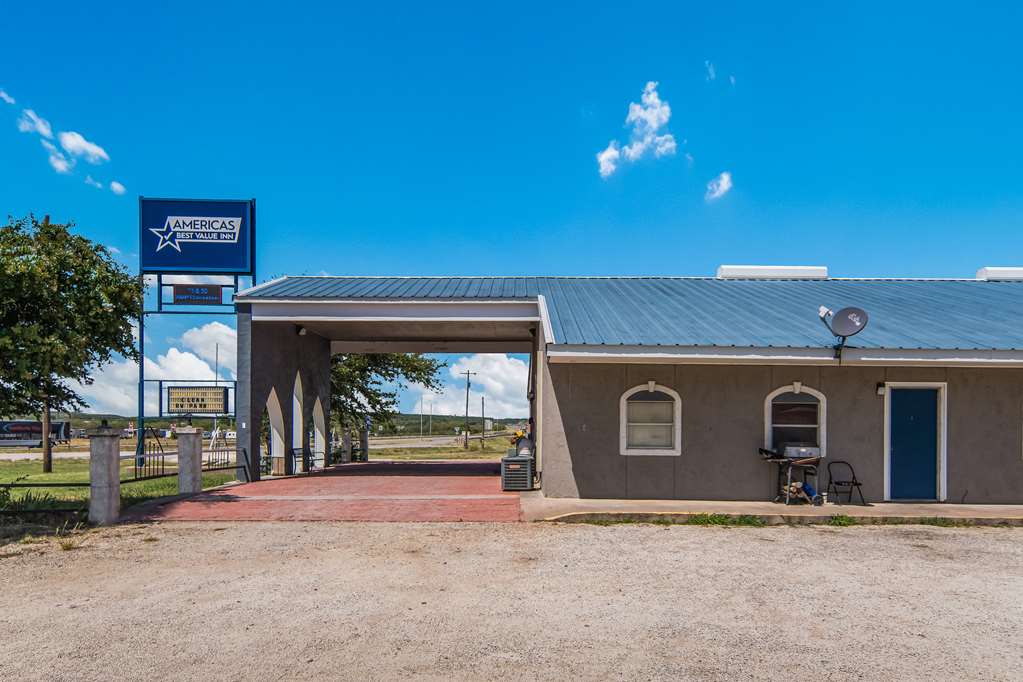 Americas Best Value Inn Baird - photo 21