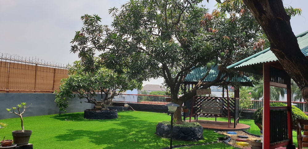 Wir Hotel - carbon neutral hotel in Jakarta