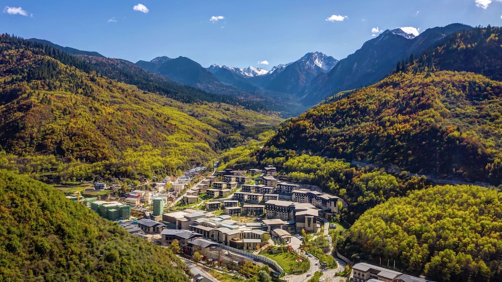 Hilton Jiuzhaigou Resort in Aba, People's Republic of China