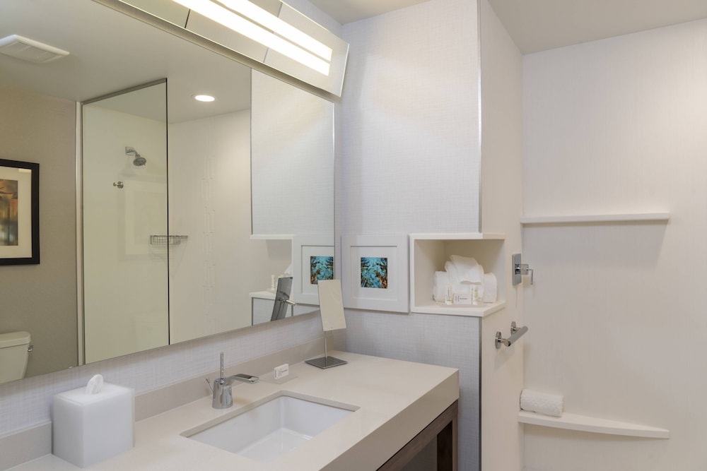 Courtyard by Marriott Cleveland Elyria - photo 11