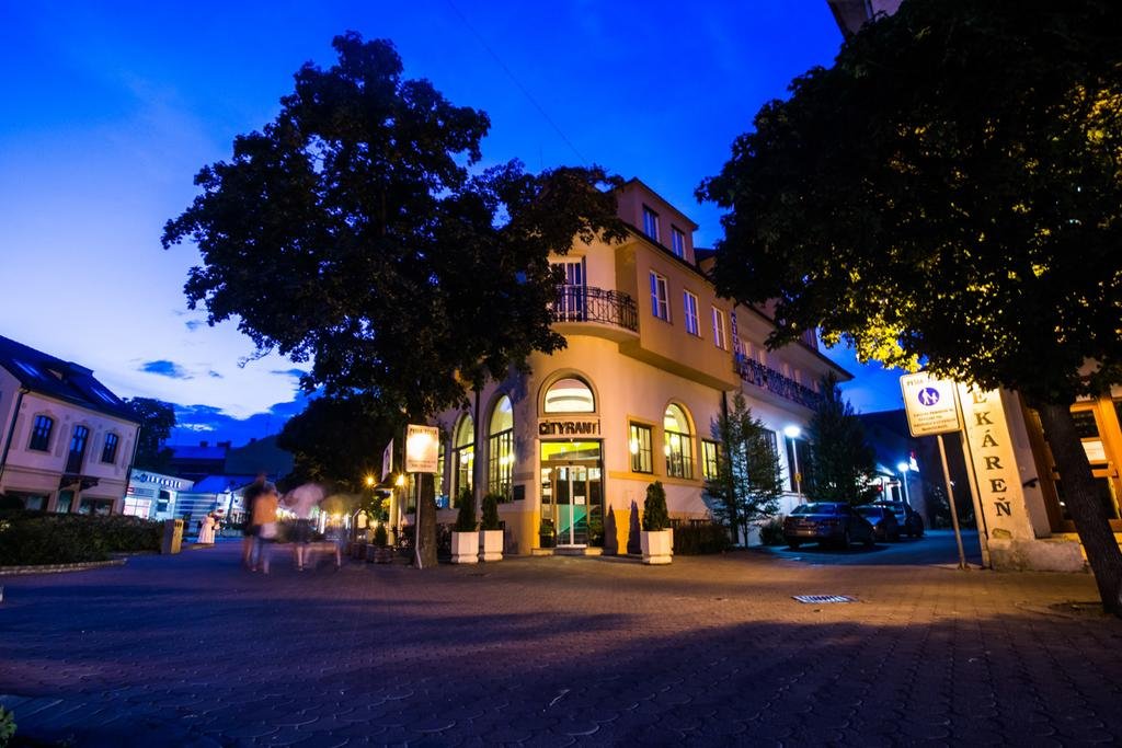 City Hotel — Piestany