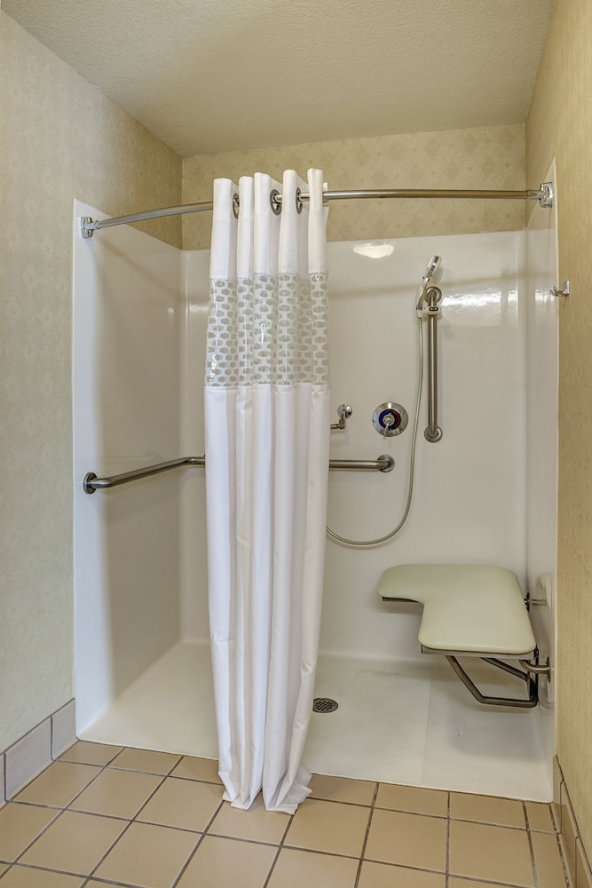 Hampton Inn & Suites Palm Desert - photo 30
