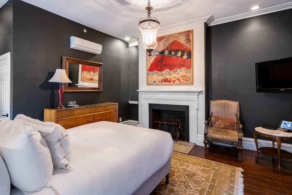 The Dwight D Hotel - photo 12