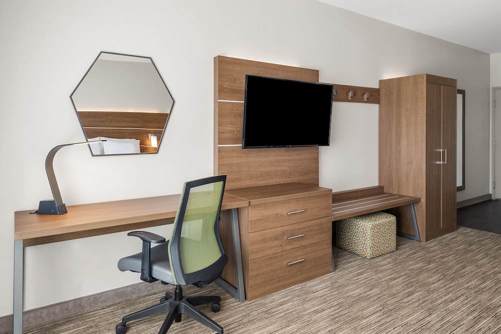 Holiday Inn Express Hotel & Suites Graham by IHG - photo 14