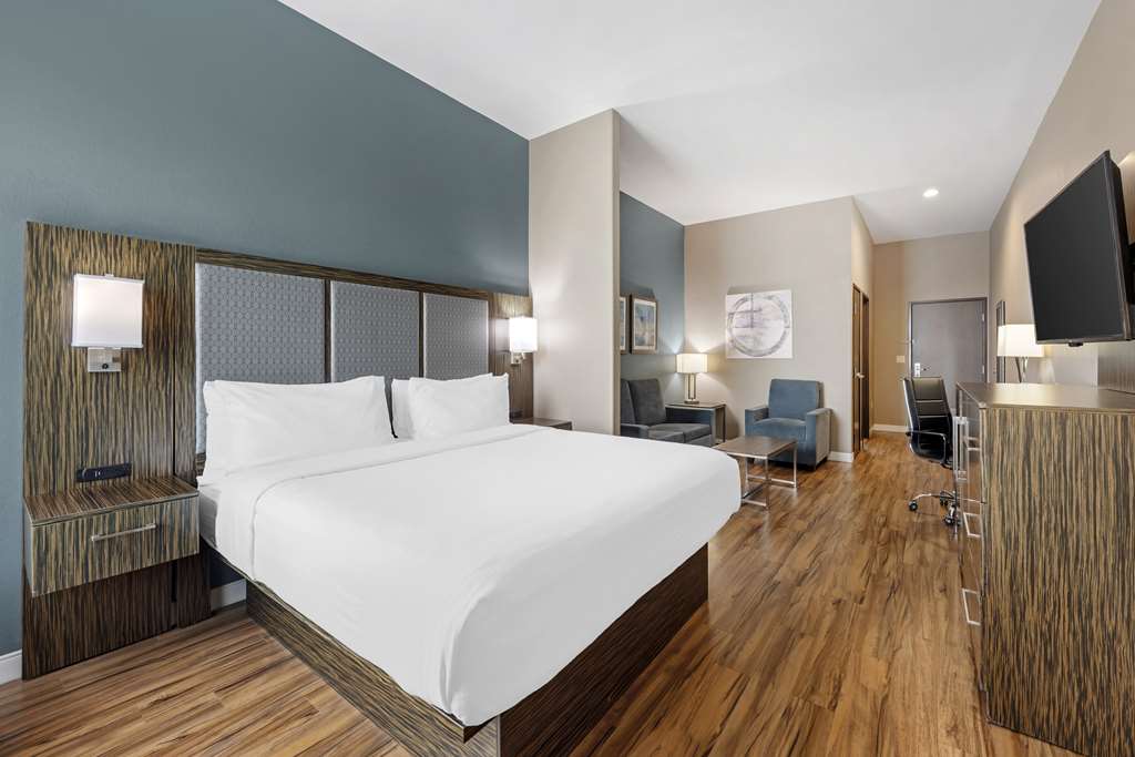 Best Western Plus Pflugerville - photo 7